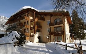Soldanella By Hotel Adula